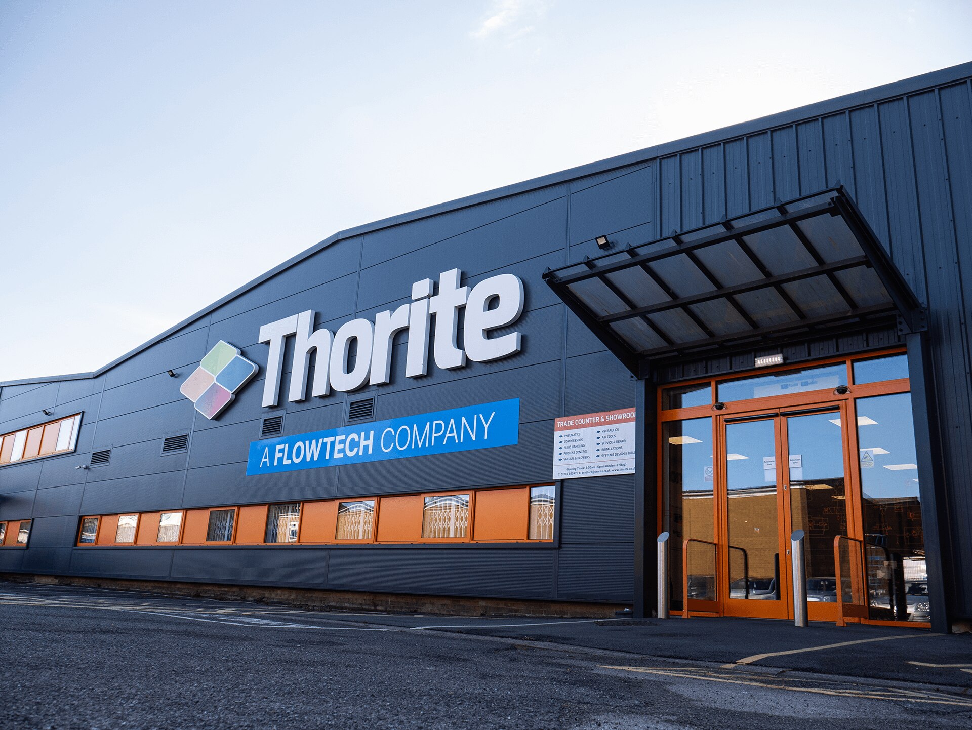 Thorite Bradford External